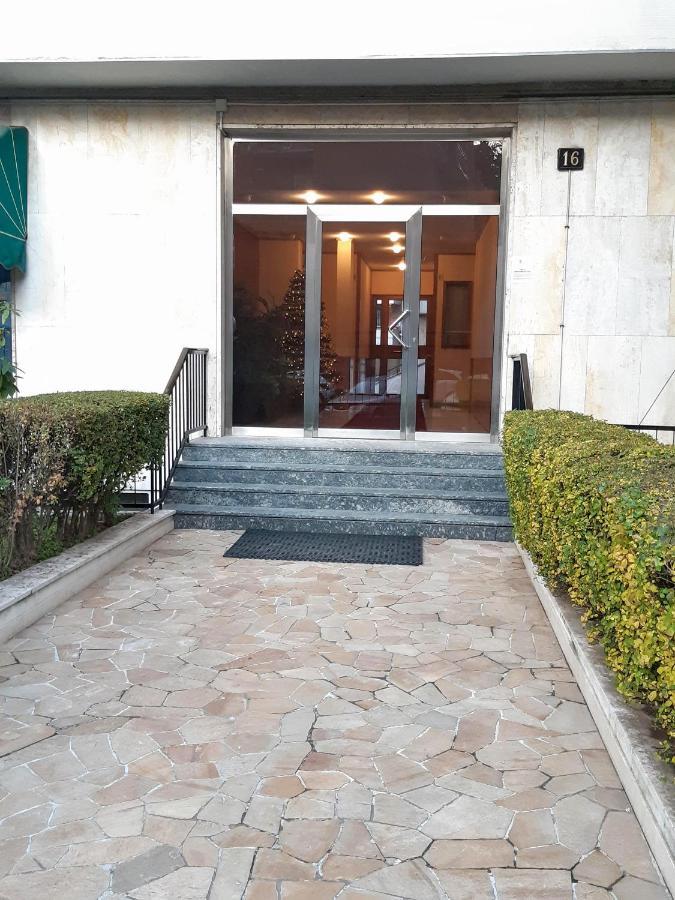 Suite Rent Milan 2 Luaran gambar